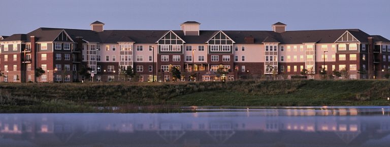 ARBOR LAKES MAPLE GROVE 768x290