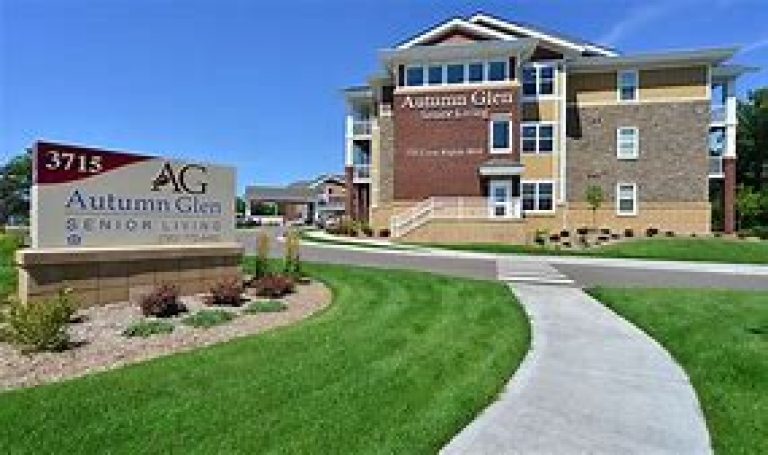 autumn glen senior liv 768x455