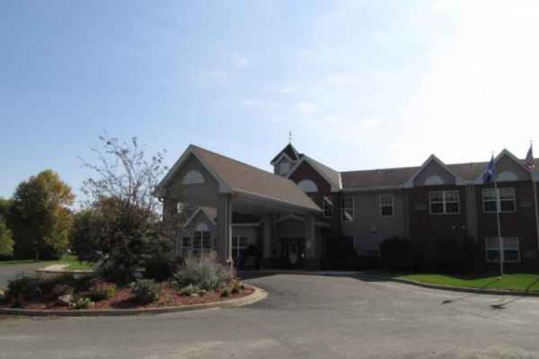 cokato manor 1 768x512