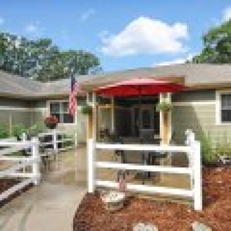 2351 pagel rd mendota heights large 003 dsc 0996 1500x997 72dpi 768x768