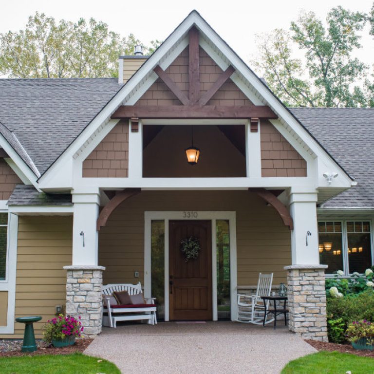 DSC 3836 2 1 circle 768x768