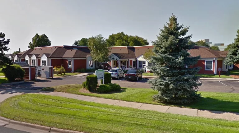 ecumen prairie lodge brooklyn center mn.jpg 768x428