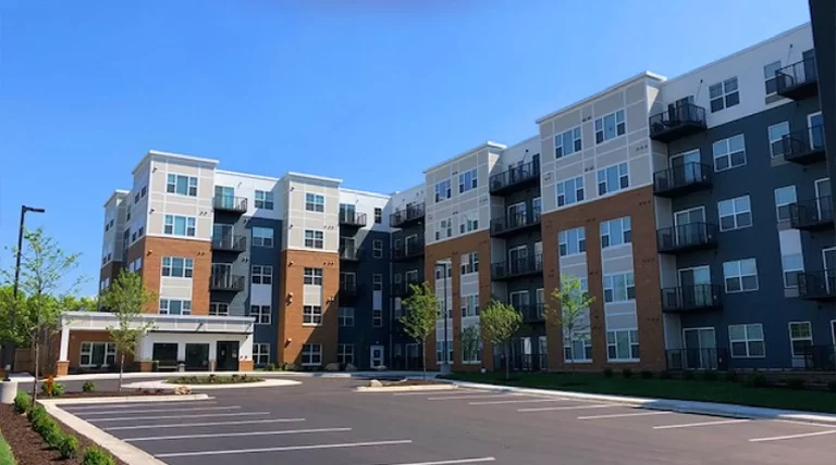 flourish senior living golden valley mn.jpg 768x428