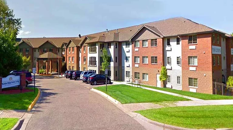 meadow ridge senior living golden valley mn.jpg 768x428