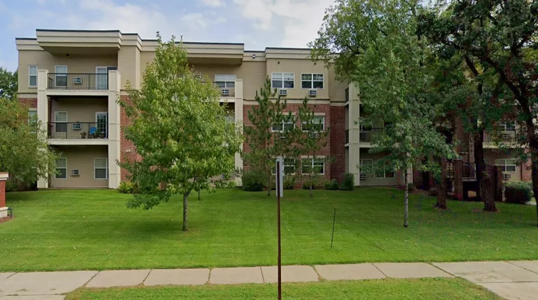select senior living coon rapids mn.jpg 1 768x428