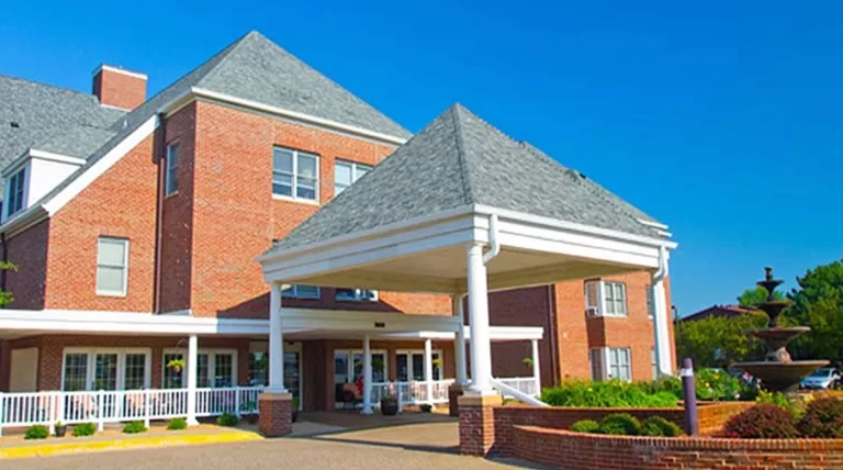 walker methodist care suites edina mn.jpg 768x428